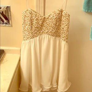 Beautiful Party dress.